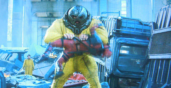 デッドプールVSジャガーノート