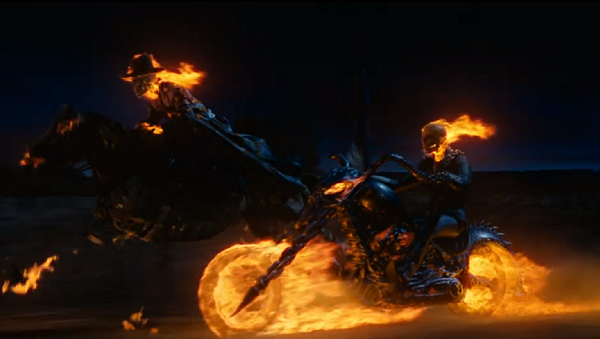 現役ゴーストライダーと走る先代ゴーストライダー