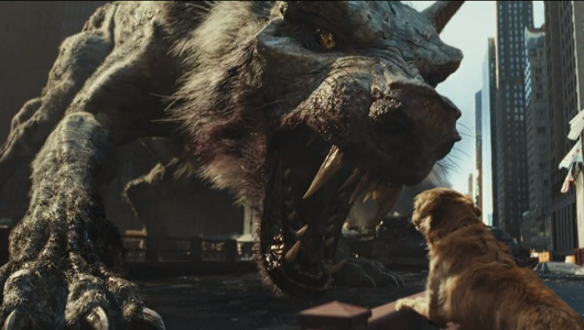 巨大狼VSワンちゃん