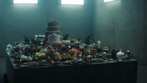 作られたばかりの料理