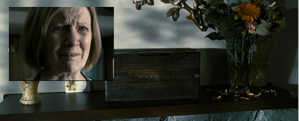 悪魔の箱と老女