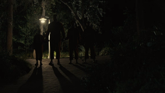 そっくりな謎の4人